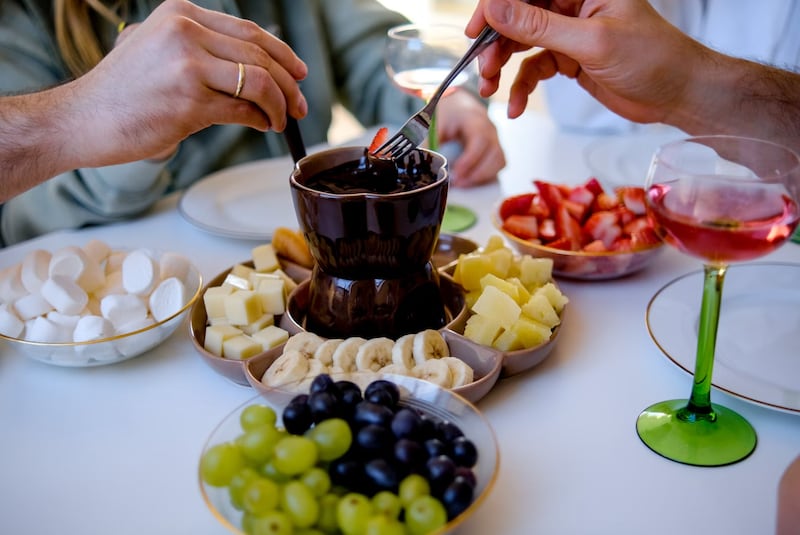 Frutas con chocolate, la mejor combinación